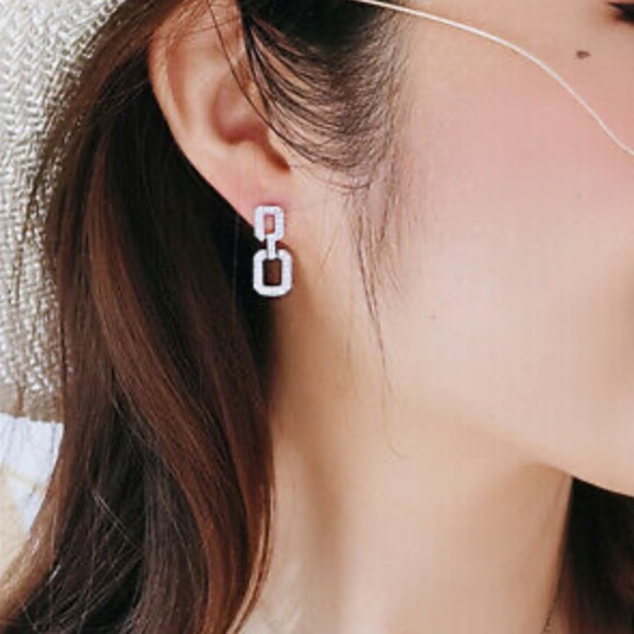 NEW 925 Sterling Silver Beautiful Earrings - Picture 4 of 4